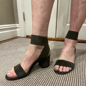 Gianvitto Rossi suede and elastic block heels in olive green